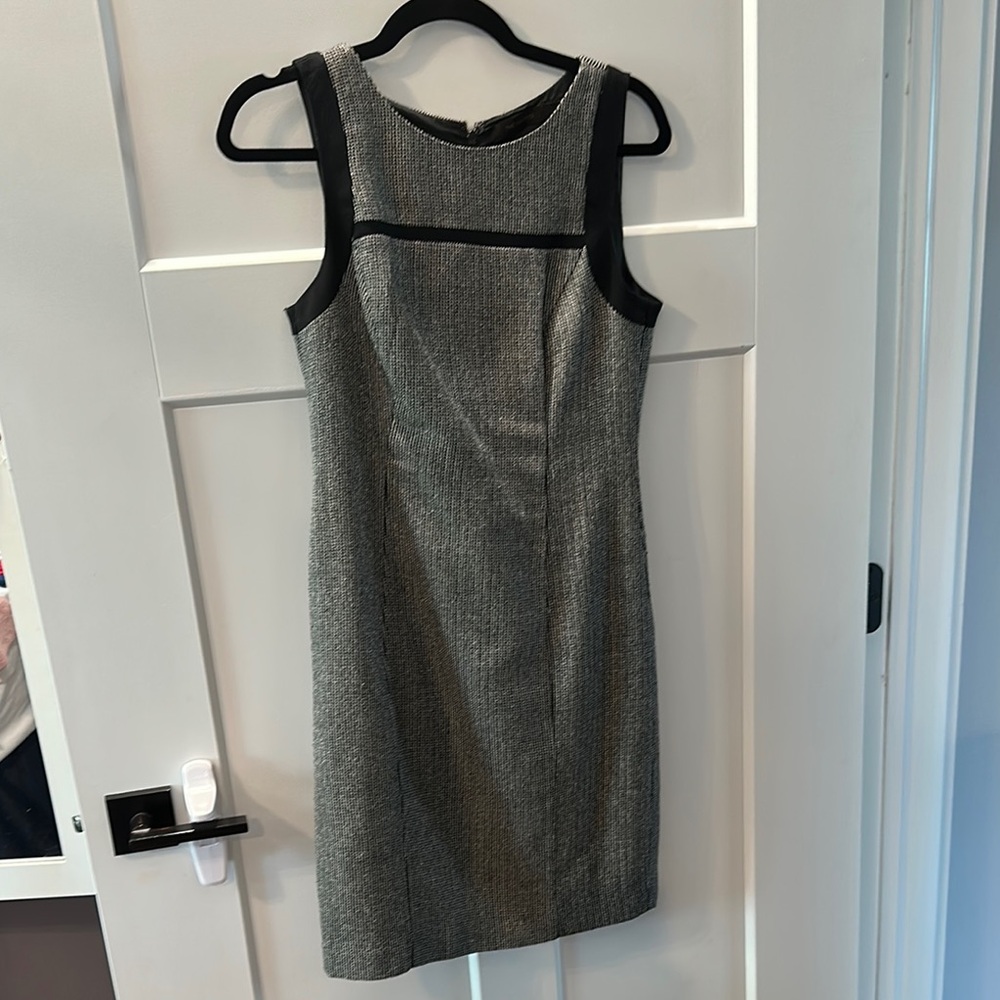 The Limited Gray and Black Sheath Dress Sleeveless Scoop Neck